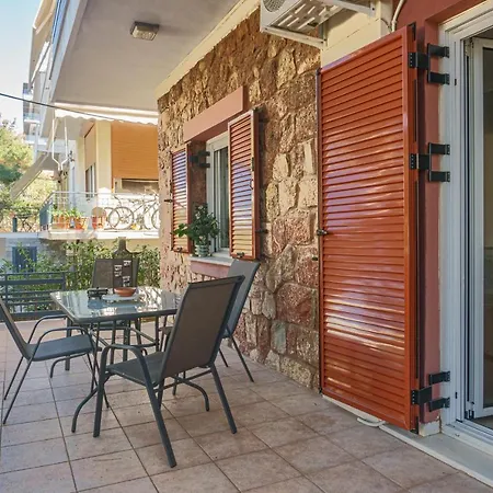 2bdrm Glyfada - Jacuzzi, Garden & Parking Apartment Athens